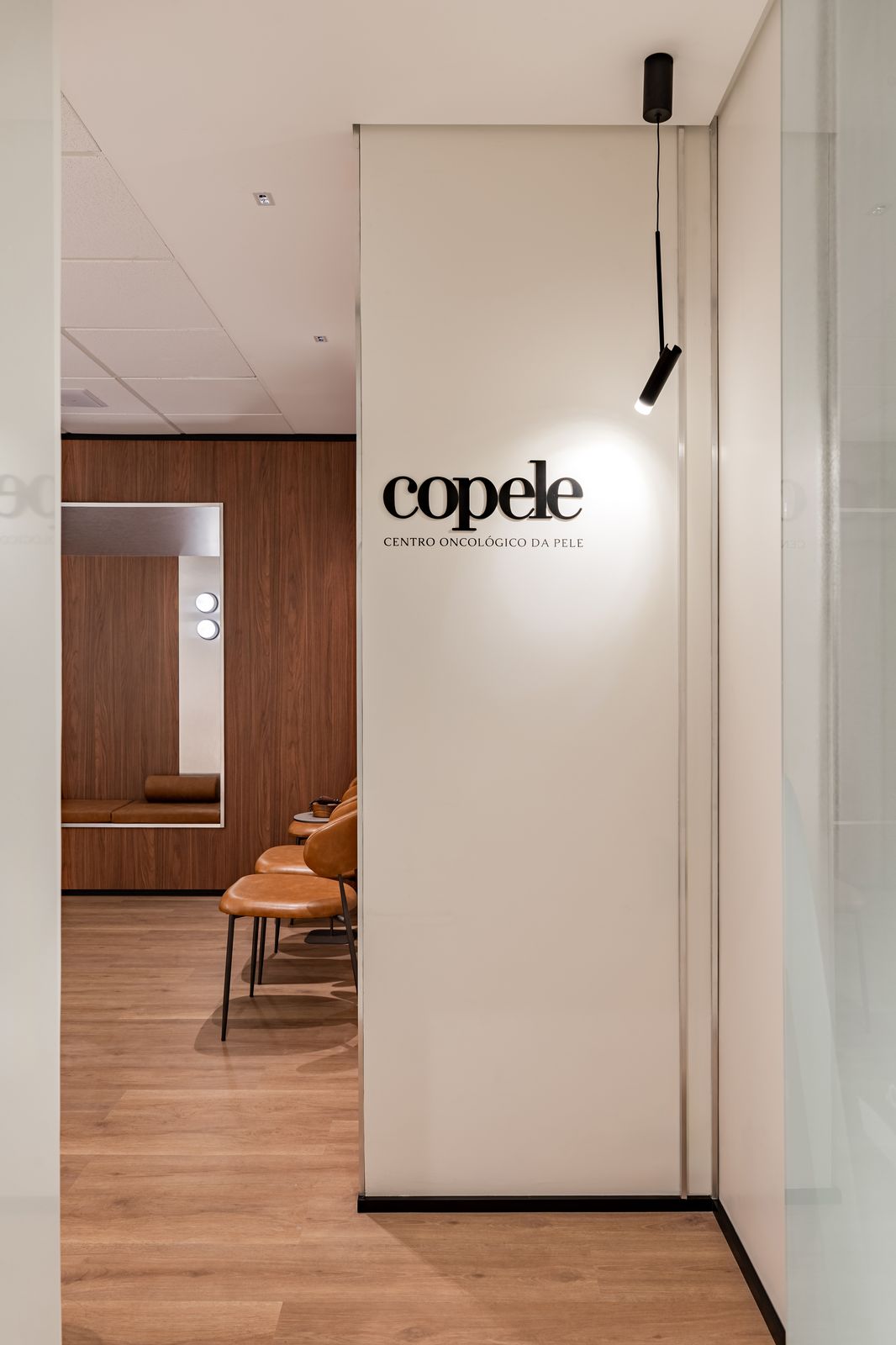 Entrada da COPELE com identificação da clínica